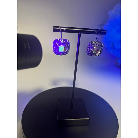 Silpada Sterling 925 Silver Square Bezel Scroll Amber
Earrings W0911 - Picture 4 of 12